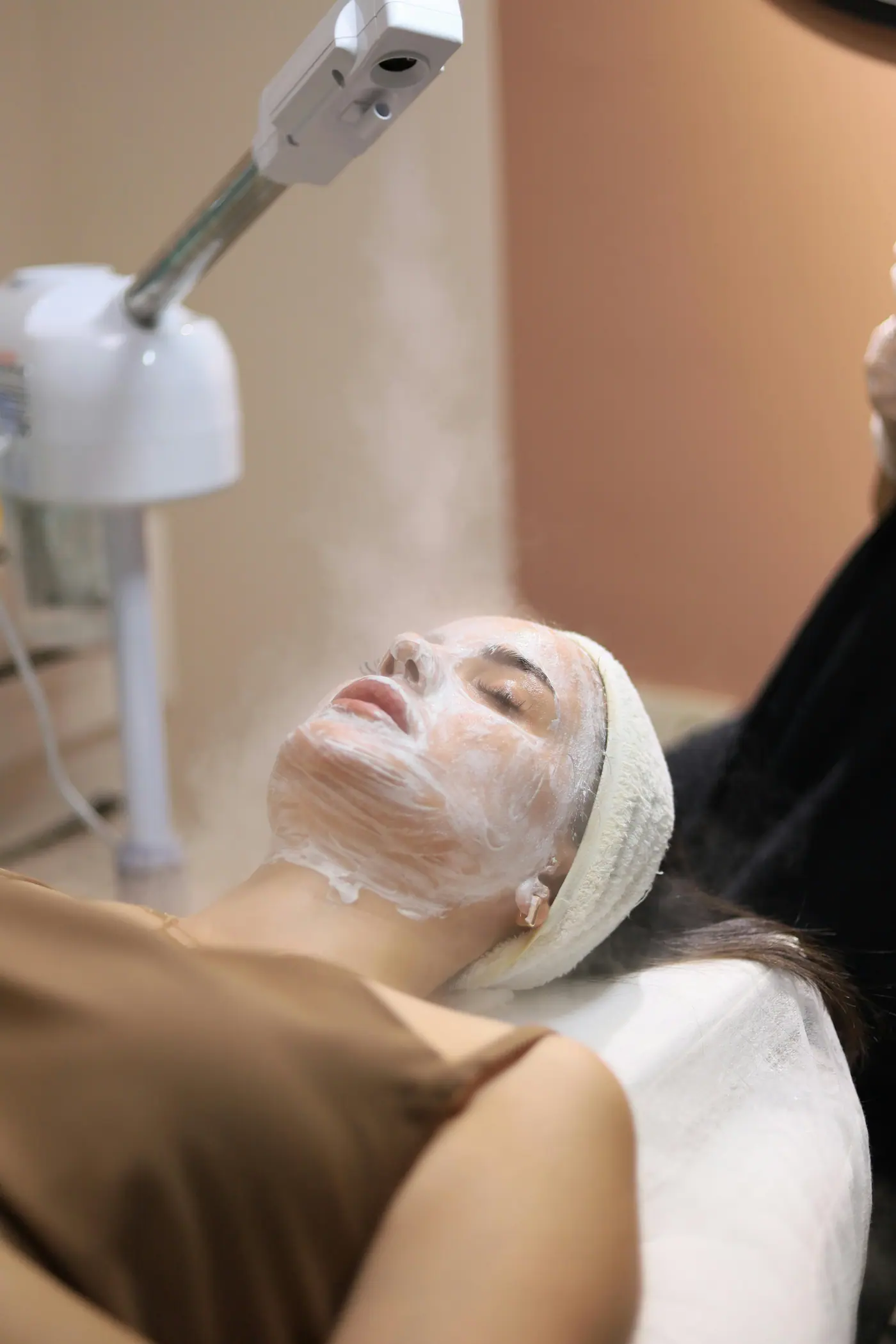 Deep pore cleansing facial treatment room at SBW Beauty in Peabody MA