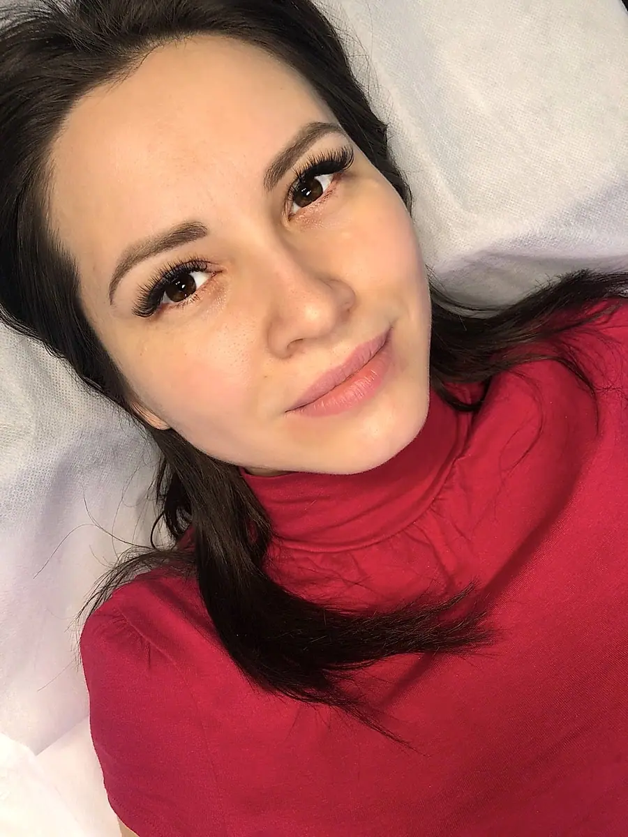 Half full set eyelash extensions result at SBW Beauty
